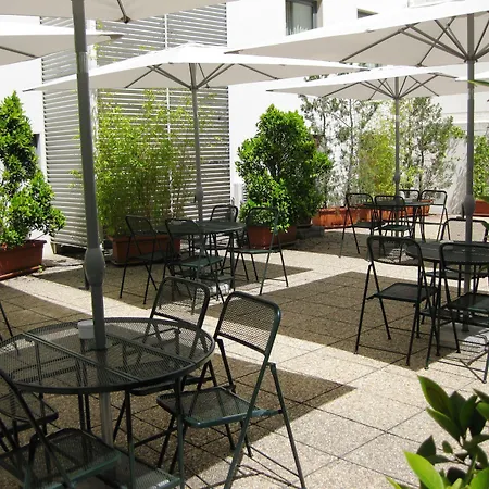 Hotel Travel Park Lisboa-3